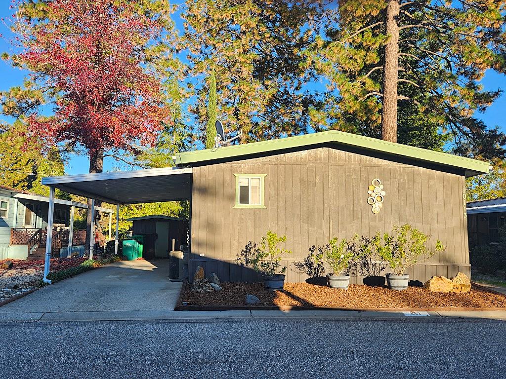 10113 Shamrock Lode Grass Valley, CA 95949 - Photo 7 of 34