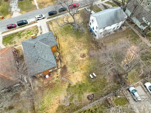 $39,000 | 5000 Lydia Avenue, Kansas City, MO 64110