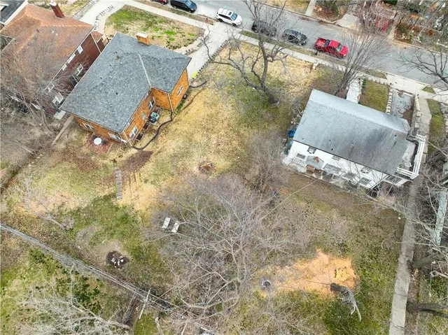 $39,000 | 5000 Lydia Avenue, Kansas City, MO 64110