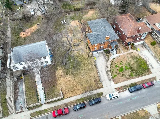 $39,000 | 5000 Lydia Avenue, Kansas City, MO 64110