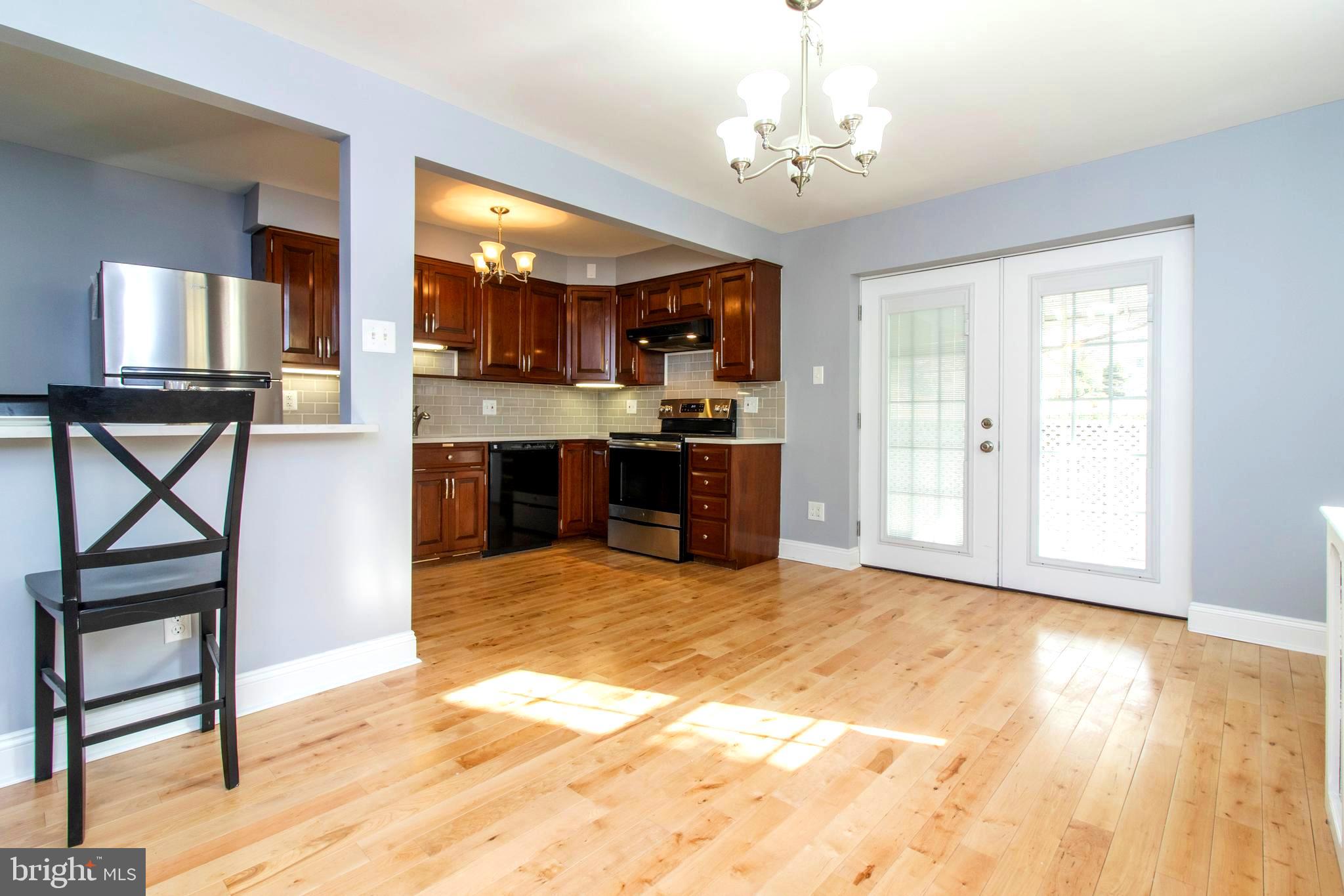 723 Humphreys Road Ardmore, PA 19003 - Photo 8 of 24 Breakfast Bar