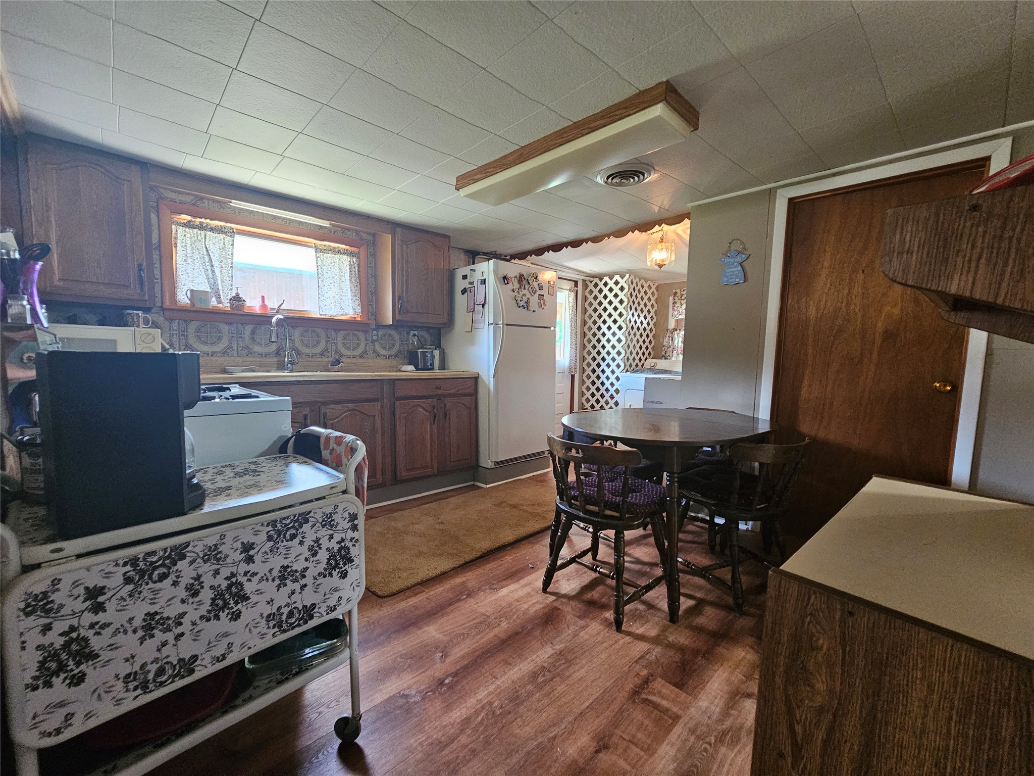 824 Day Hollow Road Endicott, NY 13760 - Photo 14 of 35