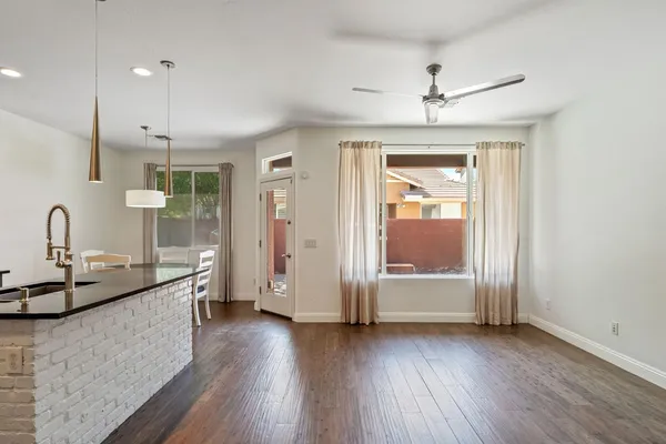 $2,450 | 3453 East Palo Verde Street, Gilbert, AZ 85296
