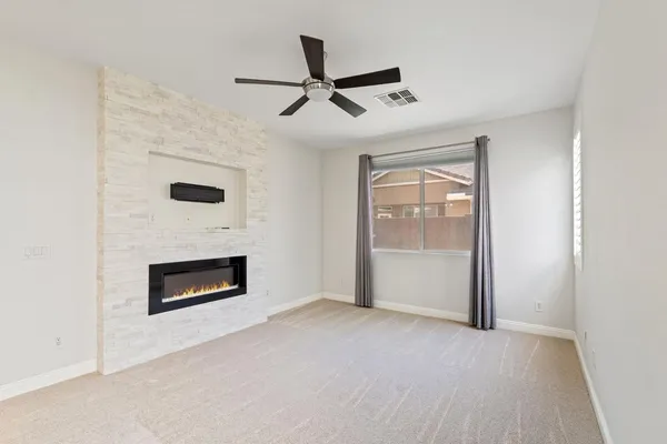 $2,450 | 3453 East Palo Verde Street, Gilbert, AZ 85296