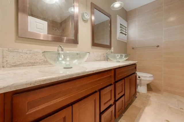 $445,000 | 5435 Kenneth Avenue, Carmichael, CA 95608