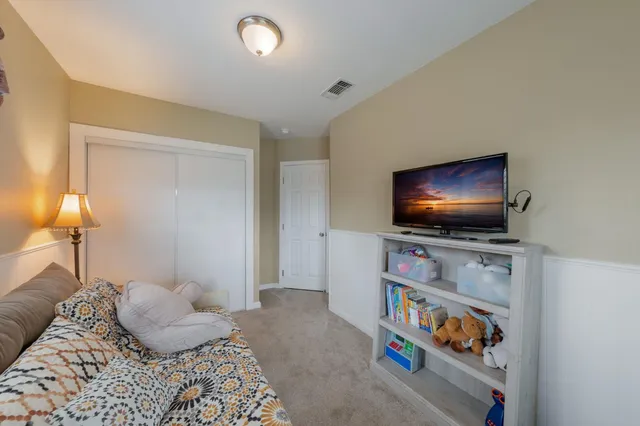 $445,000 | 5435 Kenneth Avenue, Carmichael, CA 95608