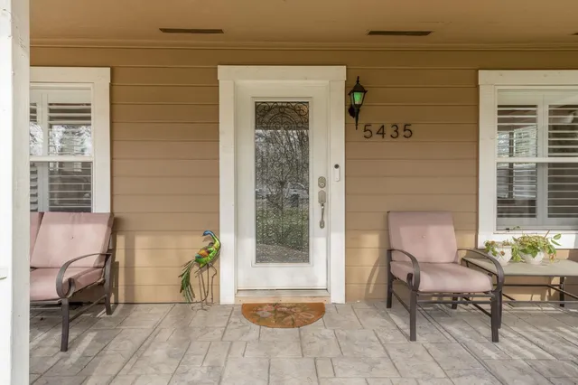 $445,000 | 5435 Kenneth Avenue, Carmichael, CA 95608