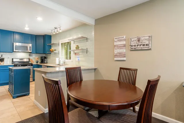 $445,000 | 5435 Kenneth Avenue, Carmichael, CA 95608