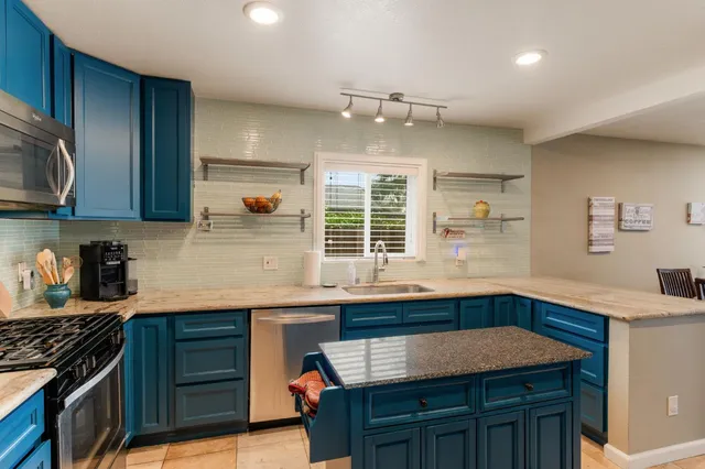 $445,000 | 5435 Kenneth Avenue, Carmichael, CA 95608