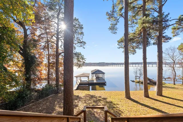 $425,000 | 3096 Renee Drive, Chandler, TX 75758