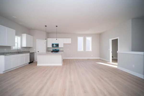 $339,900 | 845 Kenai Court, Roscoe, IL 61073