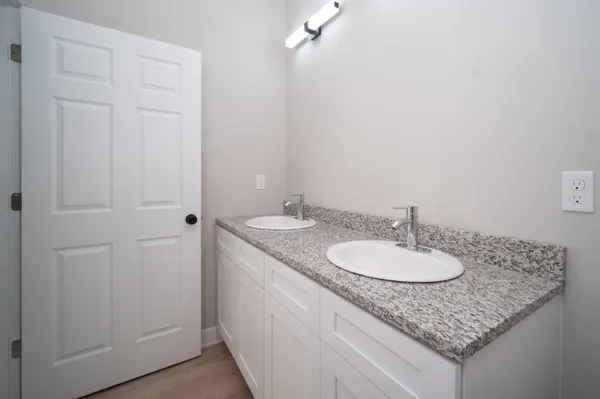 $339,900 | 845 Kenai Court, Roscoe, IL 61073