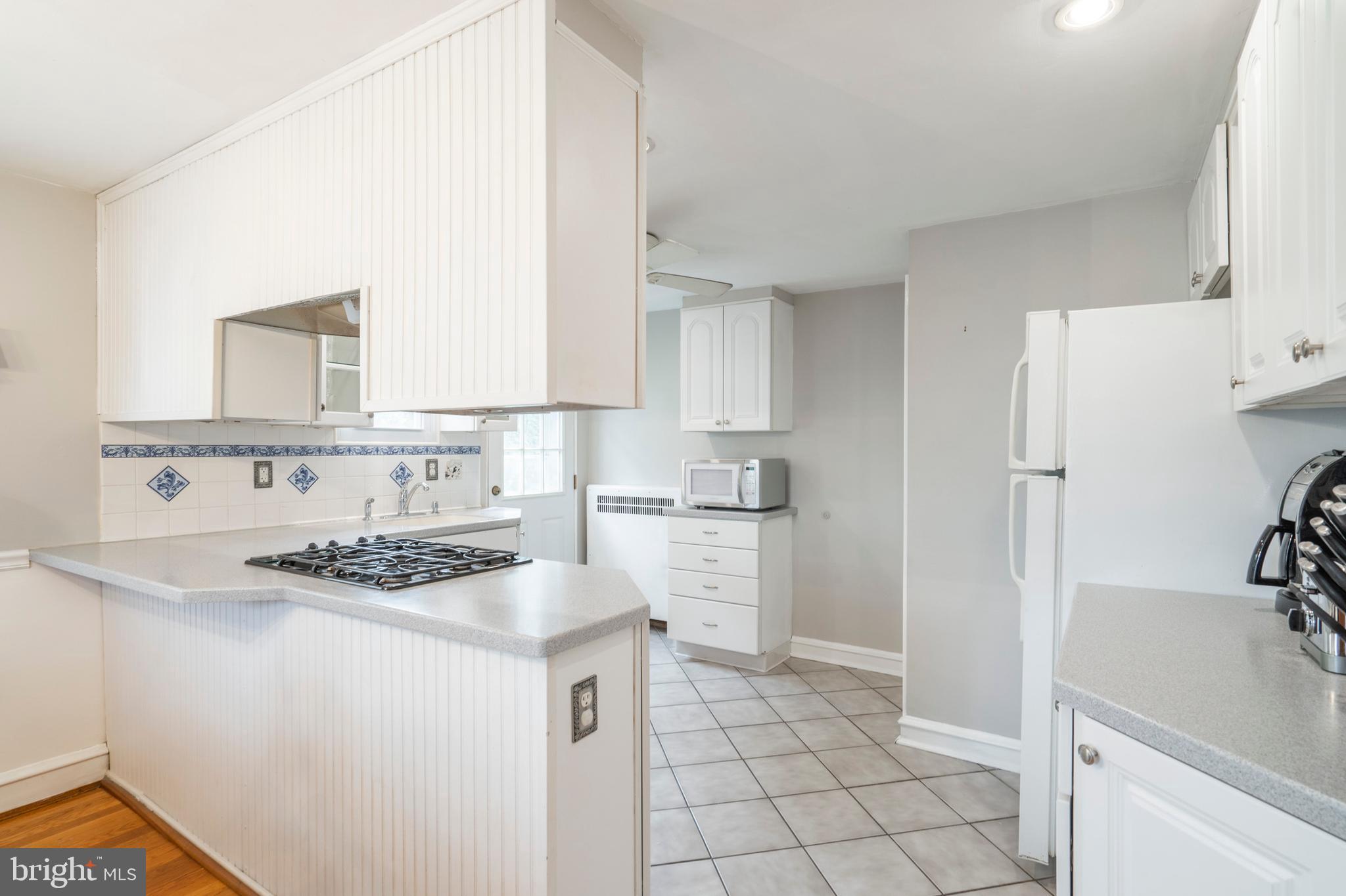 2430 Avon Road Ardmore, PA 19003 - Photo 14 of 32