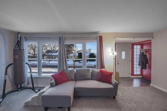 $250,000 | 1252 10th Avenue North, St. Cloud, MN 56303