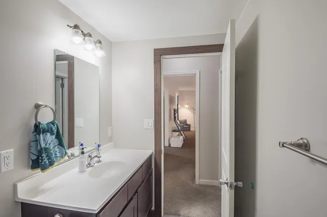 $250,000 | 1252 10th Avenue North, St. Cloud, MN 56303