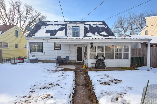 $250,000 | 1252 10th Avenue North, St. Cloud, MN 56303