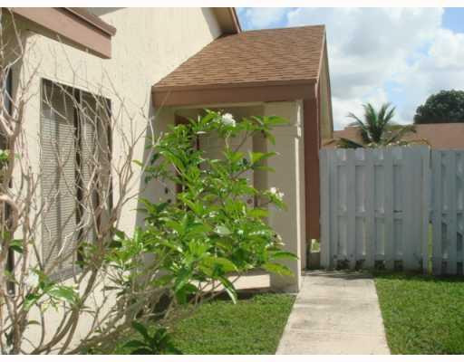 9633 Golf State Park Way Boca Raton, FL 33428 - Photo 1 of 4 Exterior Front