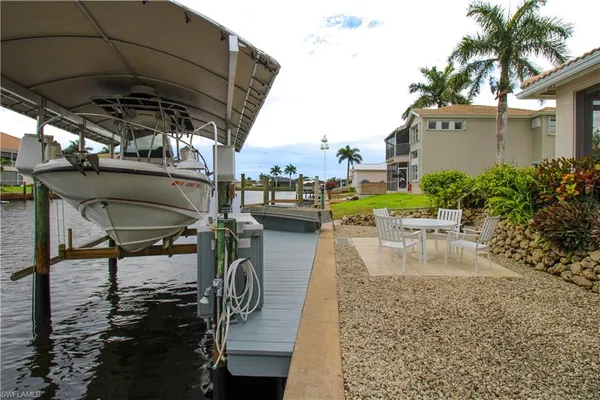 $2,495 | 183 Eveningstar Cay, Naples, FL 34114