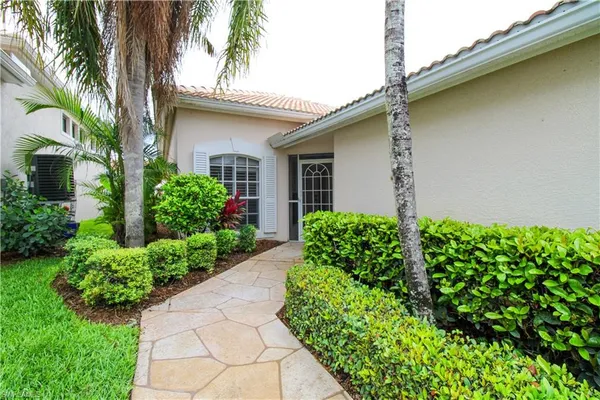 $2,495 | 183 Eveningstar Cay, Naples, FL 34114