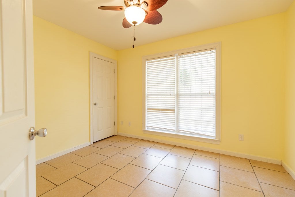 1995 Lloyd Jackson Road Valdosta, GA 31601 - Photo 21 of 32 Gallery Image 21