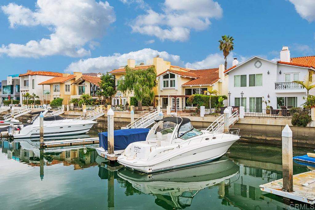 6 Admiralty Cross Coronado, CA 92118 - Photo 34 of 35 a view of multiple houses with a patio
