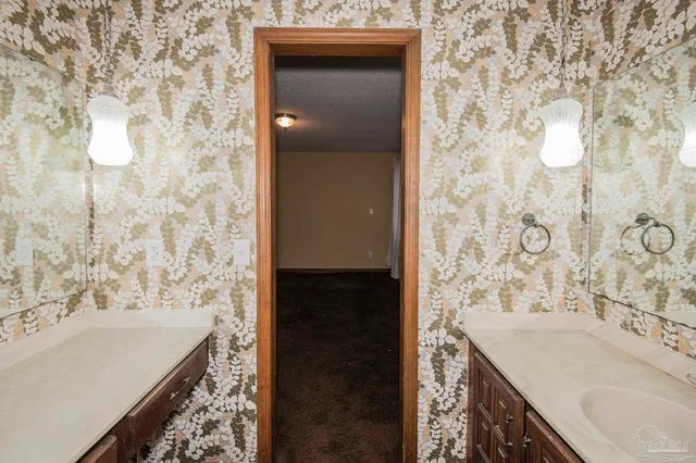 $335,000 | 3525 Wimbledon Drive, Pensacola, FL 32504