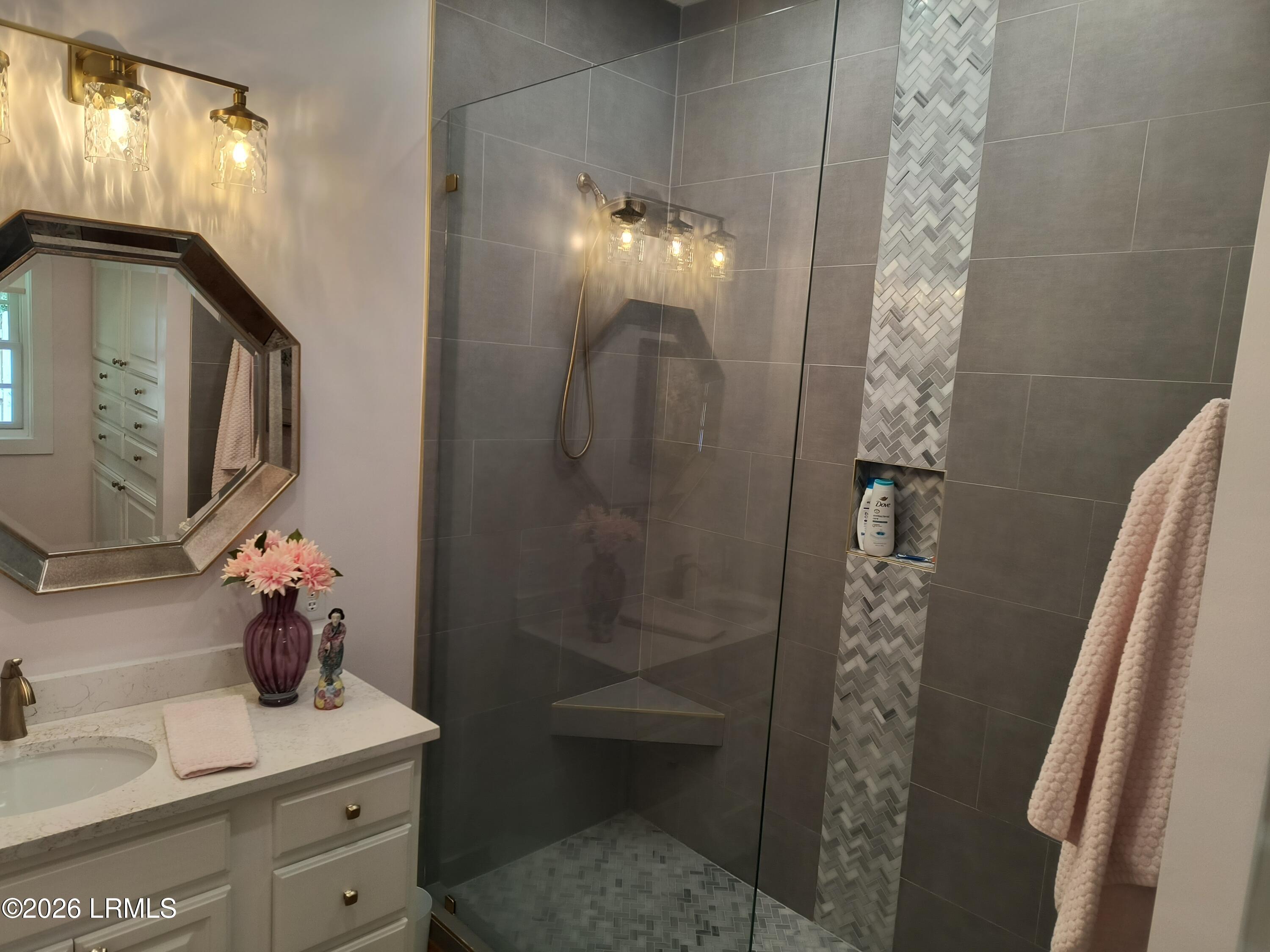 1111 Washington Street Beaufort, SC 29902 - Photo 26 of 31 Totally renovated Owners Bath