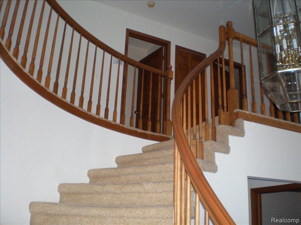 809 Stanford Circle Rochester, MI 48309 - Photo 12 of 18 PC090393