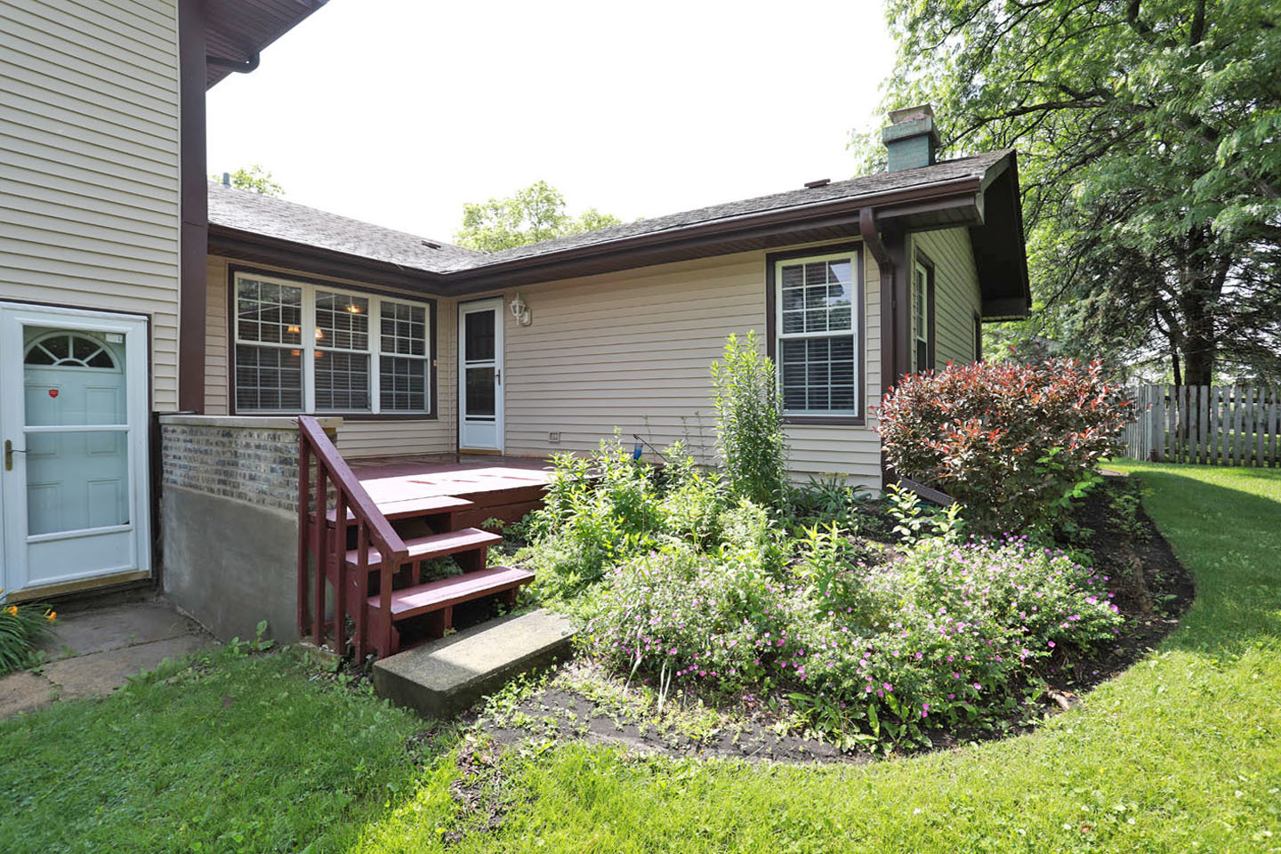 1324 Chartwell Road Schaumburg, IL 60169 - Photo 34 of 36