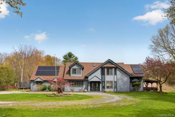 $749,000 | 137 Blue Hill Road, Hopewell Junction, NY 12533