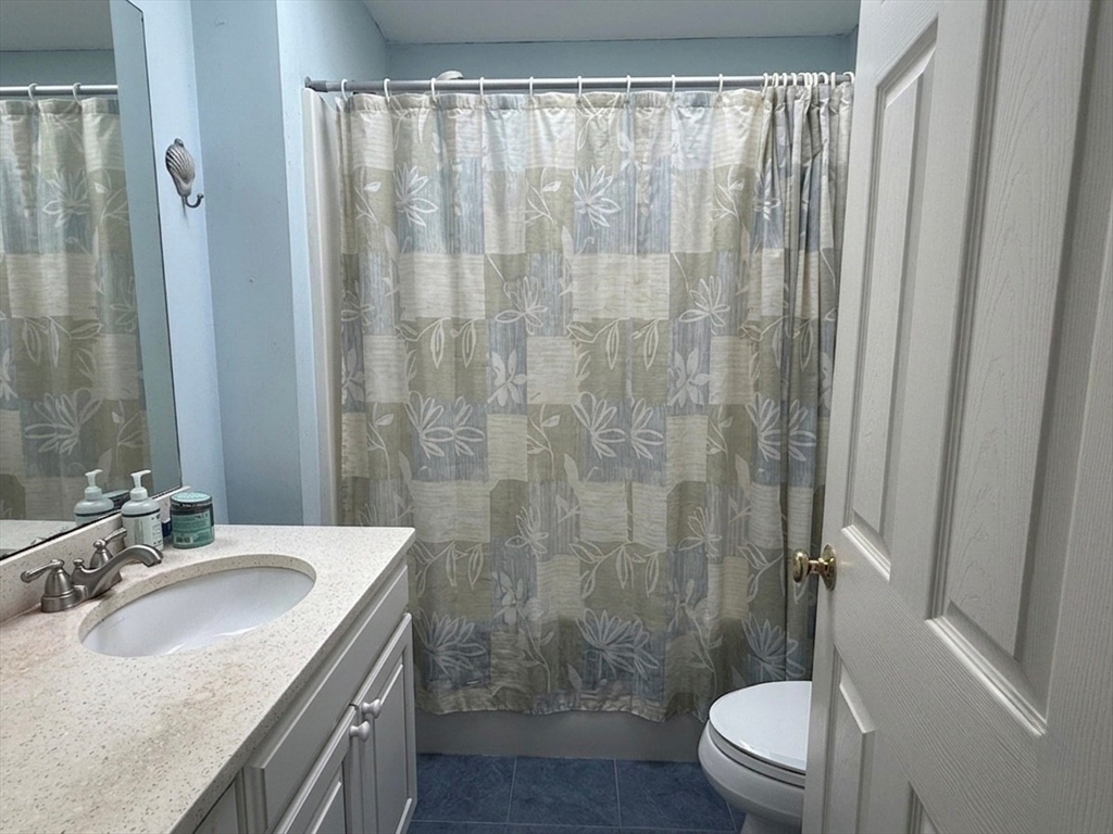 8 Pip'n Road Edgartown, MA 02539 - Photo 12 of 16 Gallery Image 12