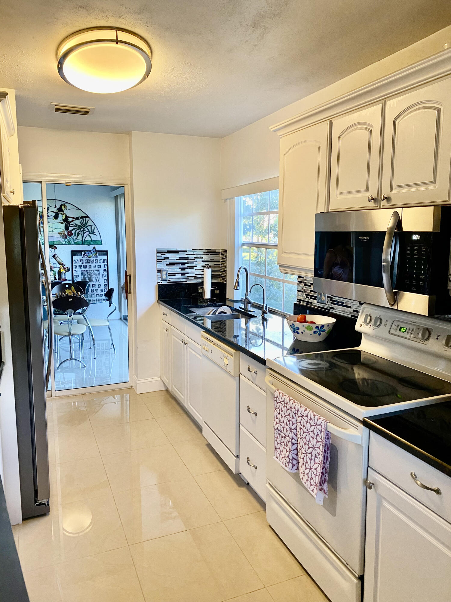 6545 Via Regina, Unit 12 Boca Raton, FL 33433 - Photo 6 of 17 Kitchen