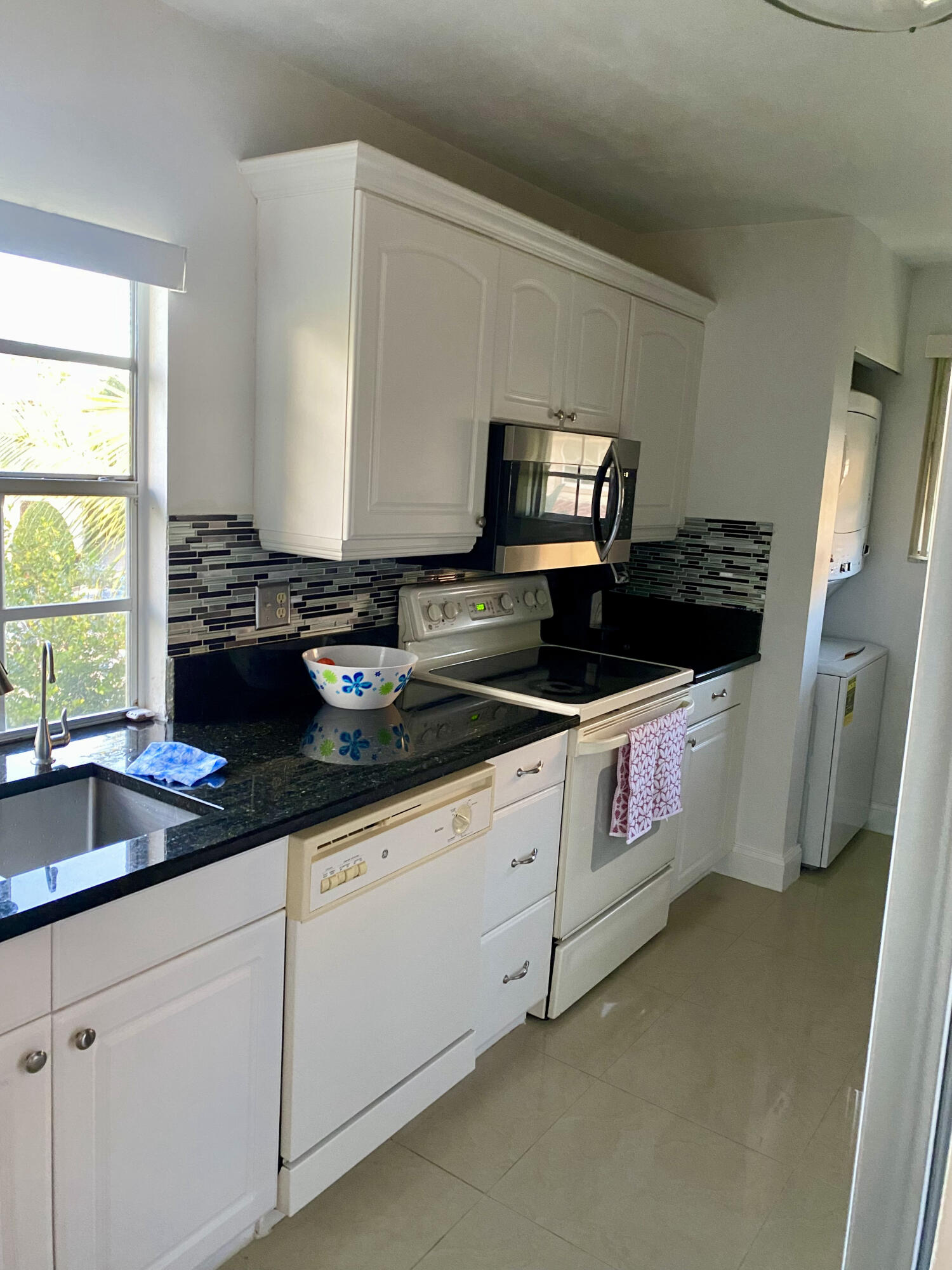 6545 Via Regina, Unit 12 Boca Raton, FL 33433 - Photo 7 of 17 Backsplash