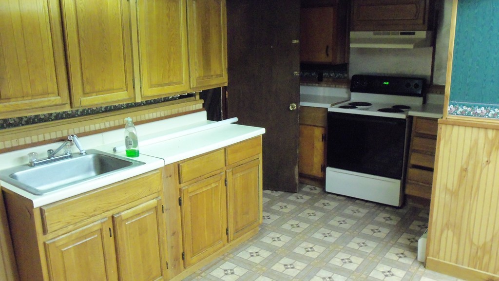 28 South Spencer Road Spencer, MA 01562 - Photo 6 of 22 Gallery Image 6