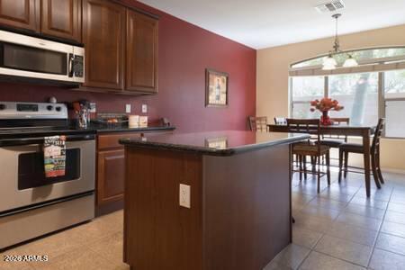 2600 East Springfield Place, Unit 110 Chandler, AZ 85286 - Photo 4 of 18 Springfield kitchen