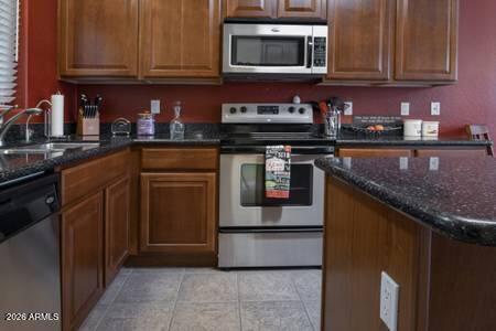 2600 East Springfield Place, Unit 110 Chandler, AZ 85286 - Photo 5 of 18 Springfield kitchen 2