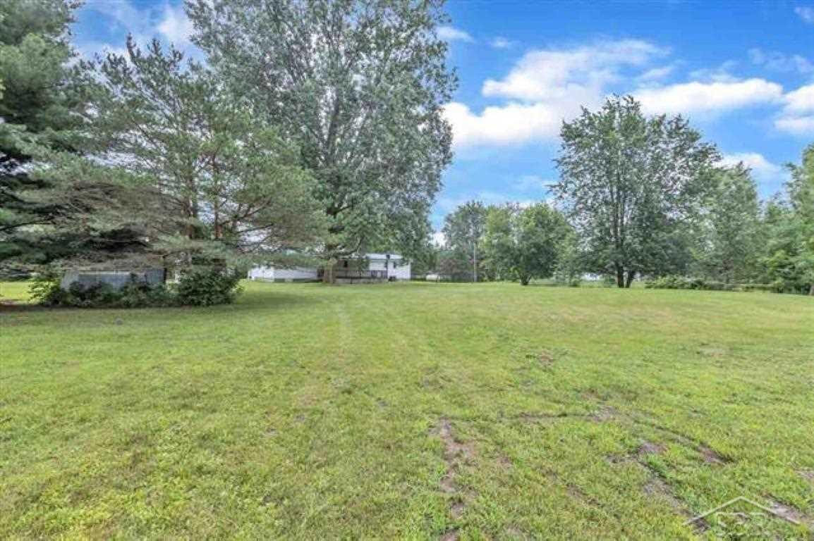 10087 North Meridian Road Merrill, MI 48637 - Photo 39 of 45