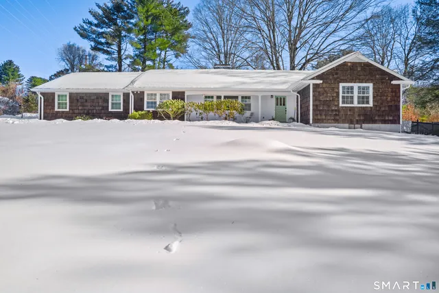 $829,000 | 126 Heather Lane, Wilton, CT 06897