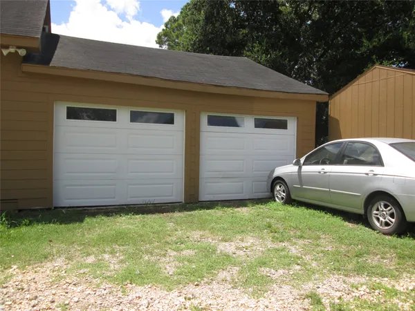 $1,350 | 4416 FM 2218 Road, Richmond, TX 77469