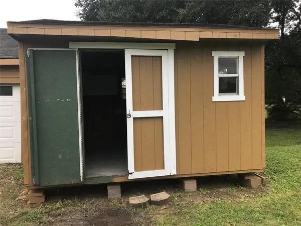 $1,350 | 4416 FM 2218 Road, Richmond, TX 77469