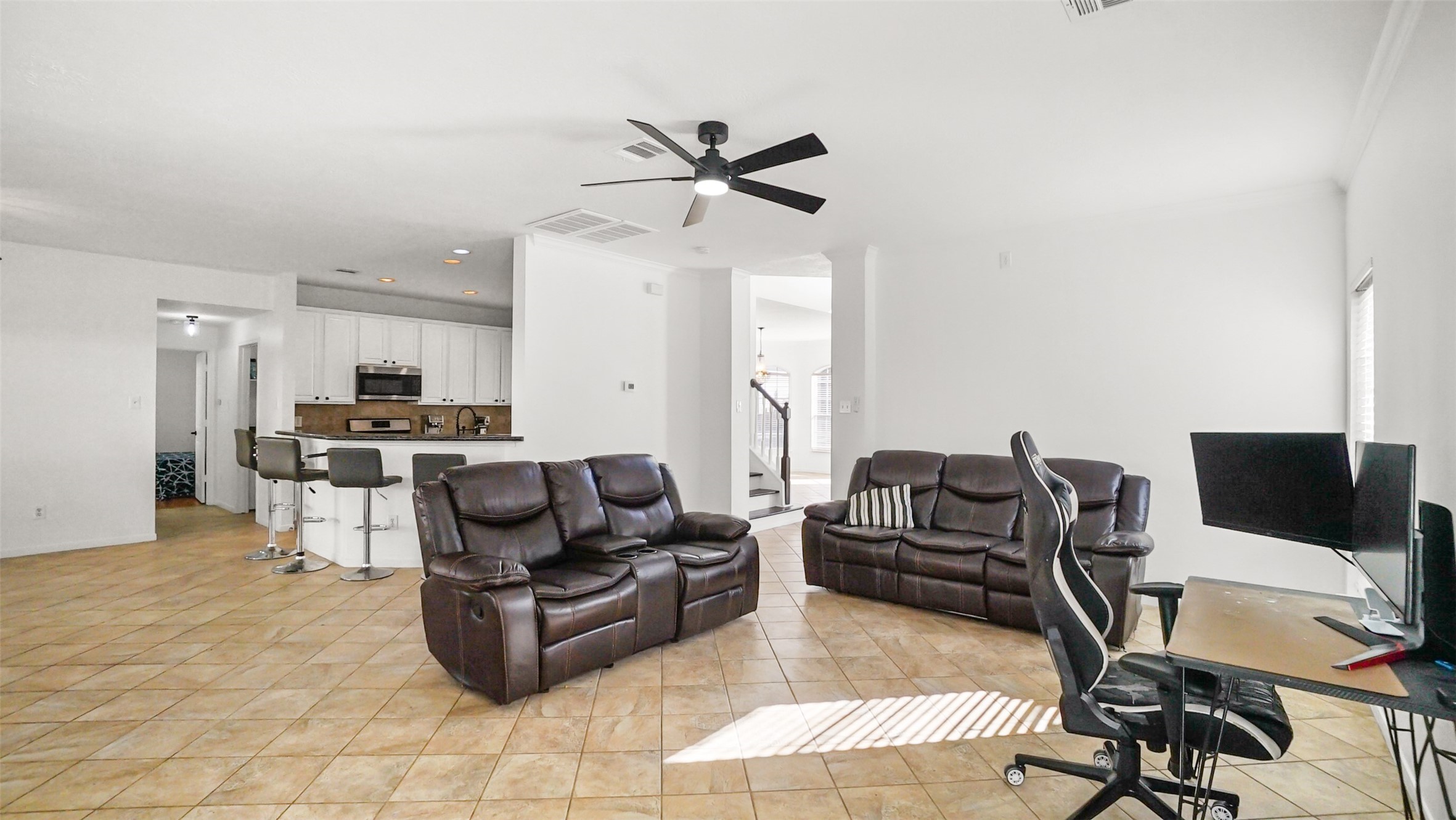 810 Flanners Court Spring, TX 77373 - Photo 16 of 46 a living room with furniture and kitchen view