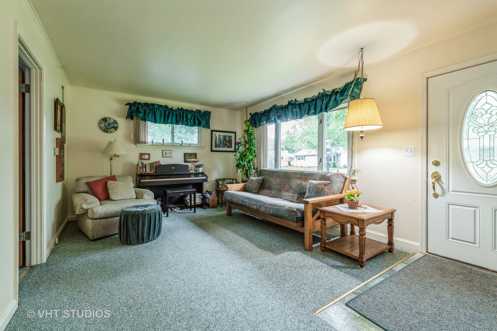 16 Aldine Road Lake Zurich, IL 60047 - Photo 4 of 24 a living room with furniture and a large window