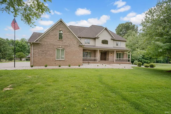 $749,500 | 5324 Waterstone Drive, Mount Vernon, IN 47620