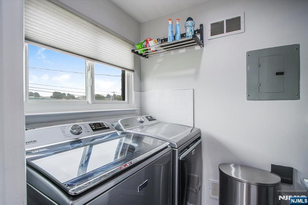 825 Riverside Avenue, Unit B202 Lyndhurst, NJ 07071 - Photo 11 of 23