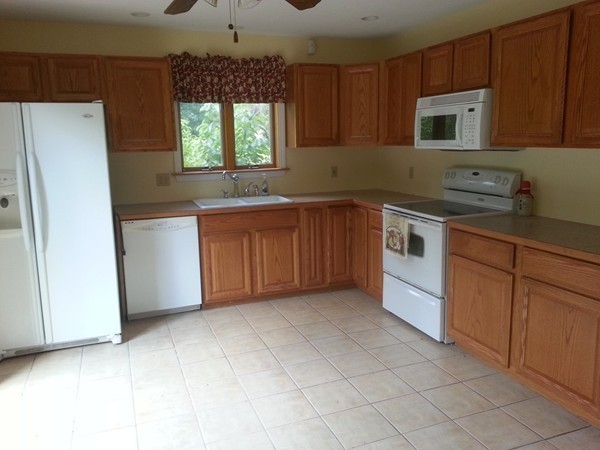 6 Hillside Terrace Ware, MA 01082 - Photo 5 of 19