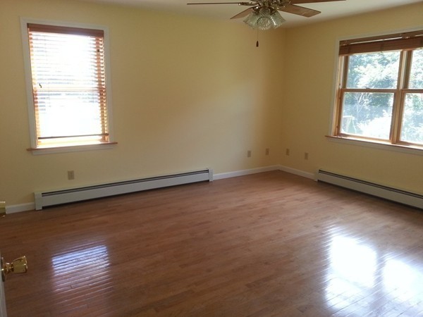 6 Hillside Terrace Ware, MA 01082 - Photo 8 of 19