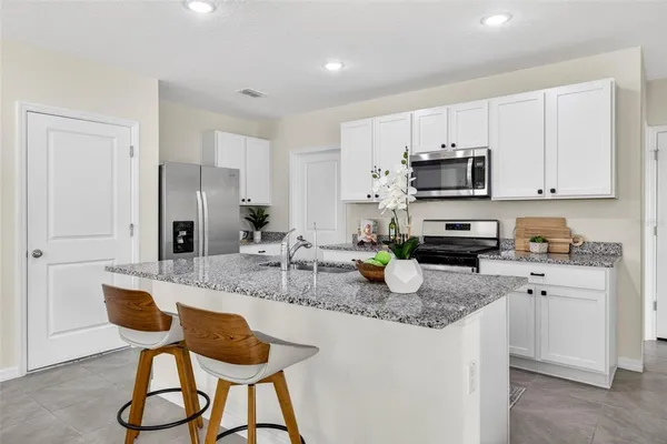 $420,000 | 35686 Sunflower Hl Drive, Zephyrhills, FL 33541