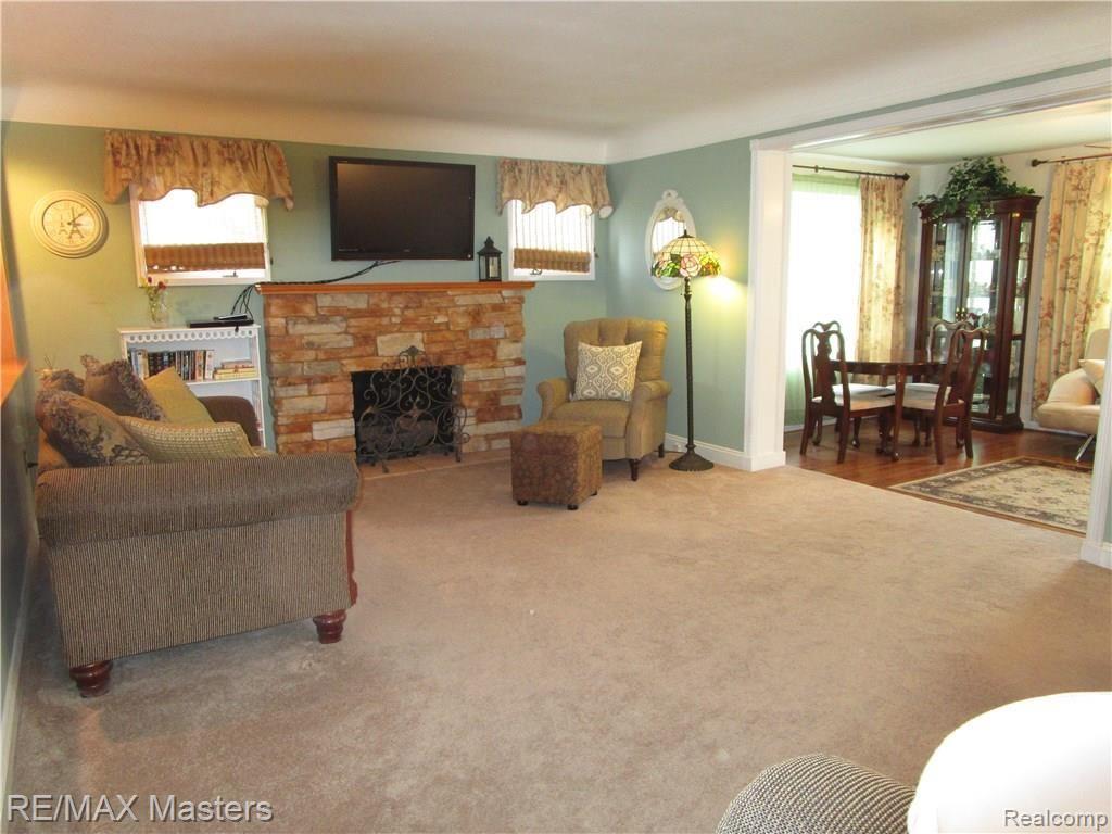 10744 Exeter Road Carleton, MI 48117 - Photo 3 of 23
