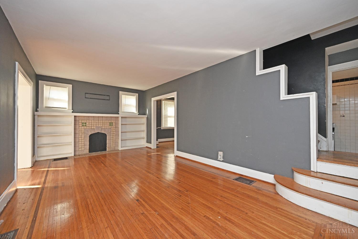 4922 Ralph Avenue Cincinnati, OH 45238 - Photo 6 of 31 Gallery Image 6