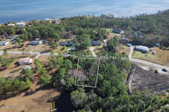 $47,150 | 2 Cedar Island Road, Cedar Island, NC 28520